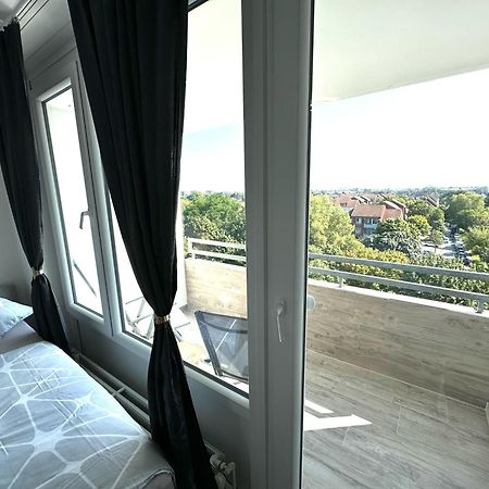 Big Und Bequem Apartment Хановер Екстериор снимка
