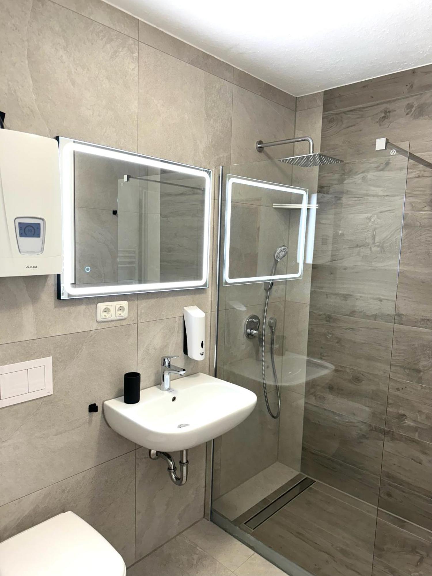 Big Und Bequem Apartment Хановер Екстериор снимка
